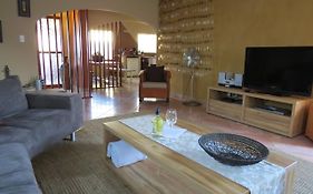 Beach Walk House And Cottage - Self Catering